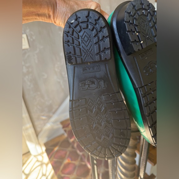 UGGS ladies green midcalf, rain boot size 8 excellent condition - Picture 8 of 12